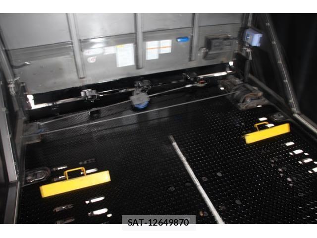 Isuzu ELF TRUCK 2017-06 5867116-13