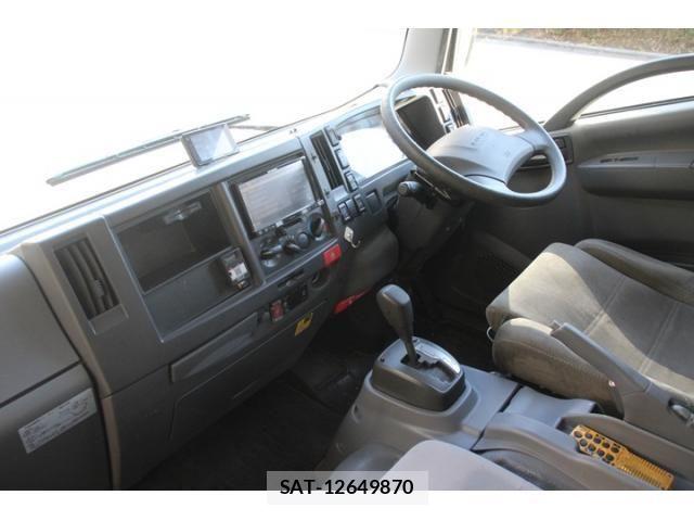 Isuzu ELF TRUCK 2017-06 5867116-4