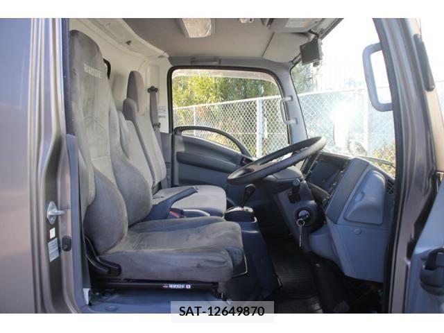Isuzu ELF TRUCK 2017-06 5867116-5