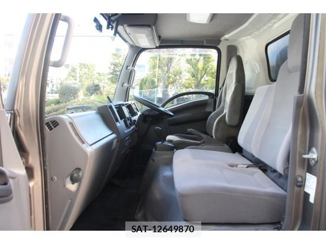 Isuzu ELF TRUCK 2017-06 5867116-6
