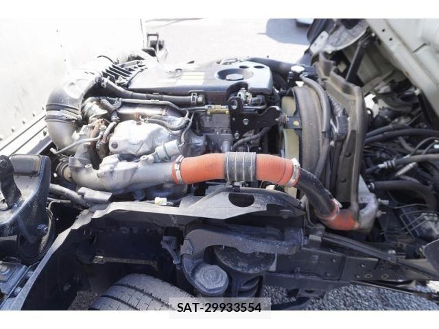 Isuzu ELF TRUCK 2019-02 5867153-15
