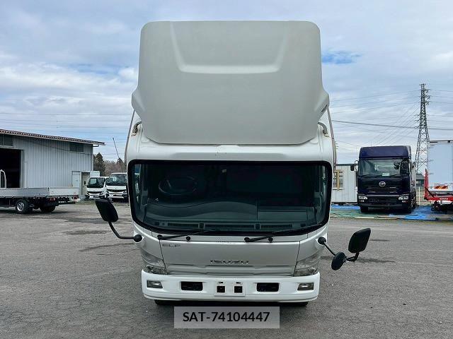 Isuzu ELF TRUCK 2014-01 5867163-3