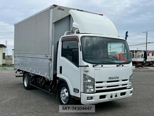 Isuzu ELF TRUCK 2014-01 5867163-4
