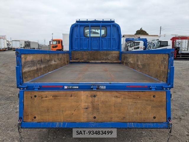 Isuzu ELF TRUCK 2016-02 5867181-7