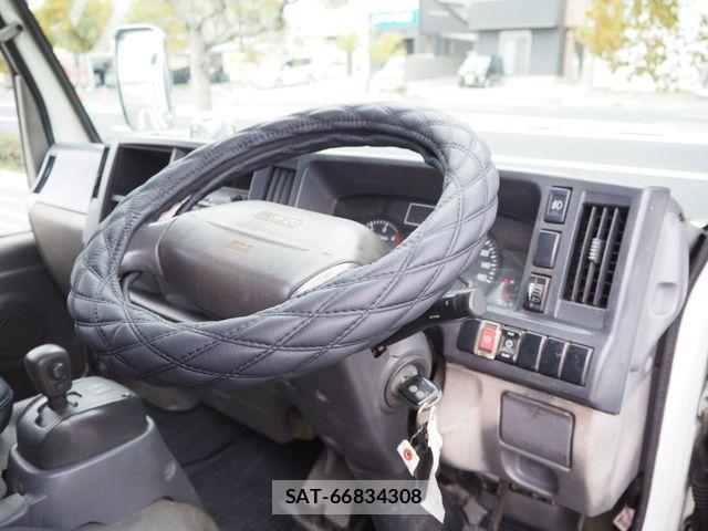 Isuzu ELF TRUCK 2012-10 5867202-1