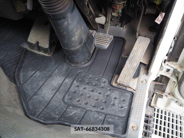 Isuzu ELF TRUCK 2012-10 5867202-22