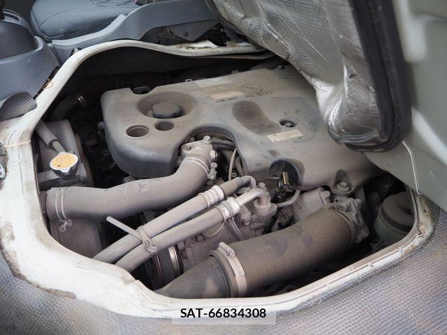 Isuzu ELF TRUCK 2012-10 5867202-24