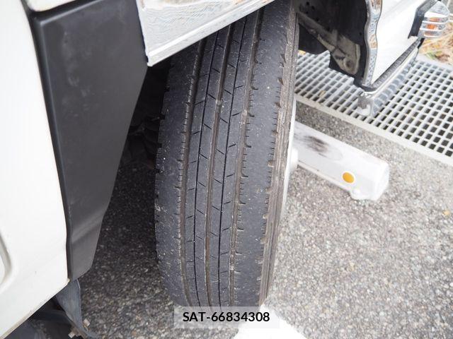 Isuzu ELF TRUCK 2012-10 5867202-28