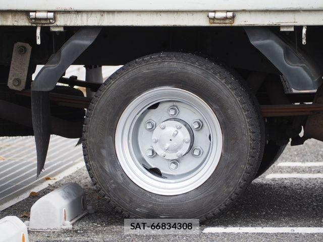 Isuzu ELF TRUCK 2012-10 5867202-6