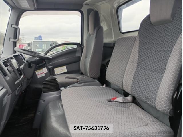 Isuzu ELF TRUCK 2020-05 6004622-23