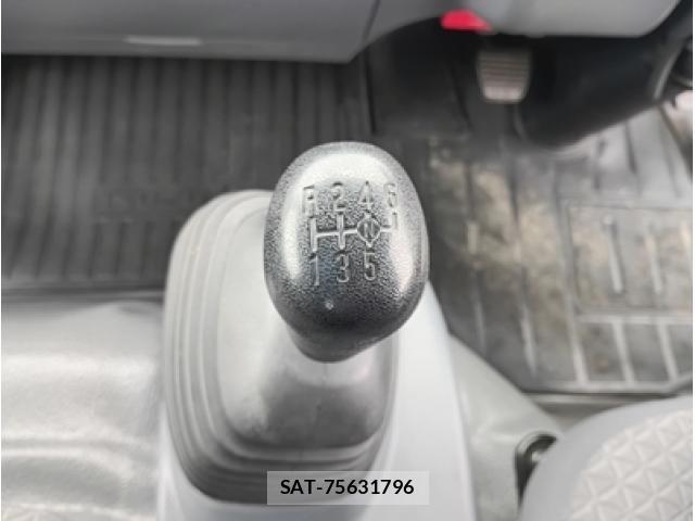 Isuzu ELF TRUCK 2020-05 6004622-25