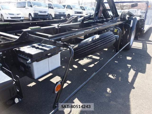 Isuzu ELF TRUCK 2025-03 6004615-19