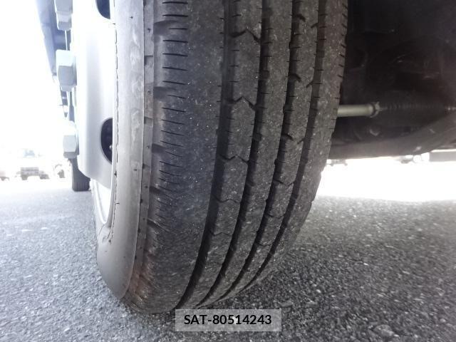 Isuzu ELF TRUCK 2025-03 6004615-29
