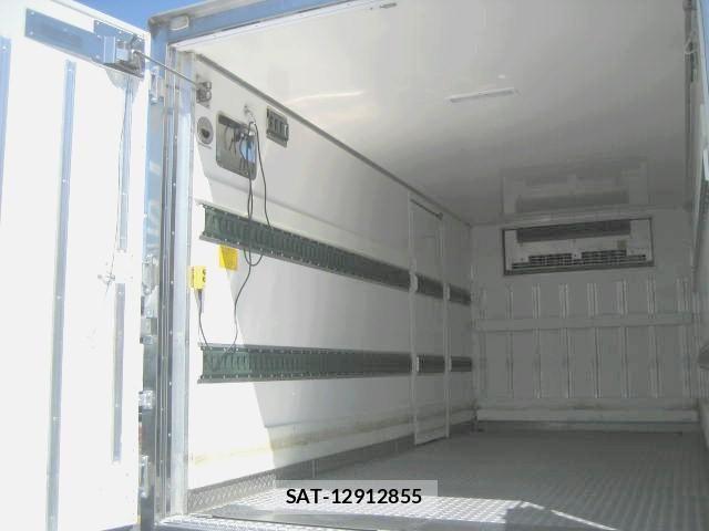 Isuzu ELF TRUCK 2017-02 6004684-6