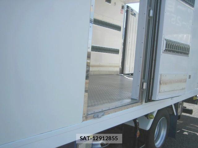 Isuzu ELF TRUCK 2017-02 6004684-8