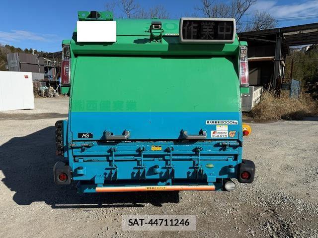 Isuzu ELF TRUCK 2020-09 6004638-13