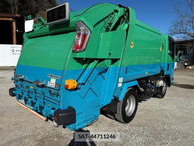 Isuzu ELF TRUCK 2020-09 6004638-3