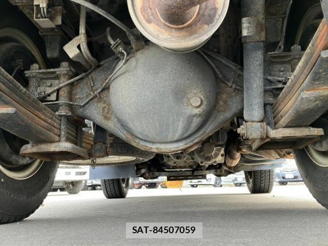 Isuzu ELF TRUCK 2014-09 6004802-11