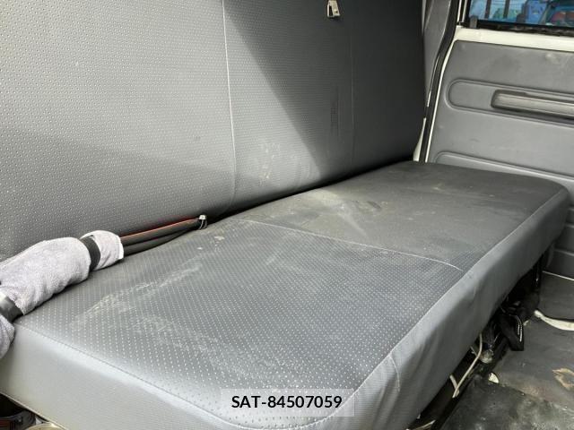 Isuzu ELF TRUCK 2014-09 6004802-15
