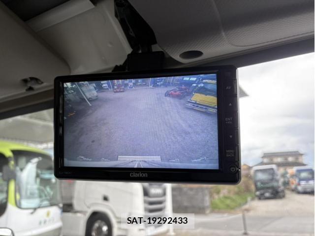 Isuzu ELF TRUCK 2013-05 6004819-25