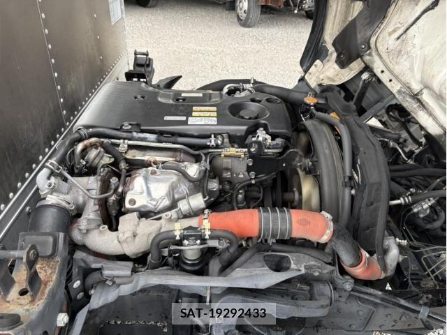 Isuzu ELF TRUCK 2013-05 6004819-29
