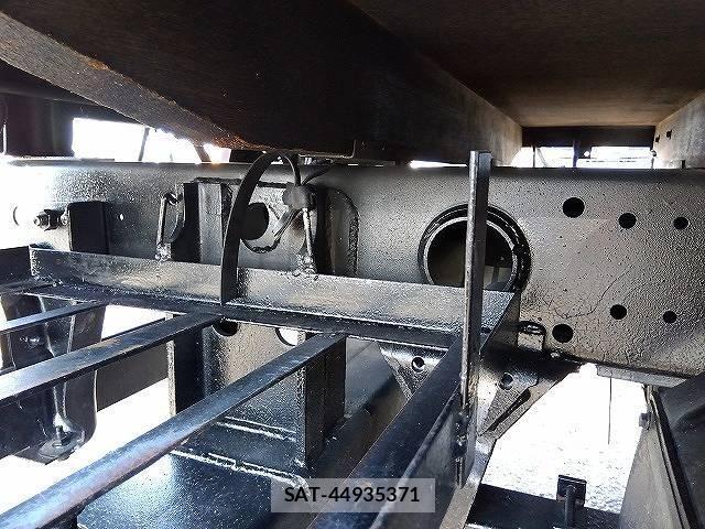 Isuzu ELF TRUCK 1996-02 6004718-17