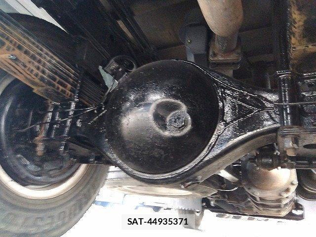 Isuzu ELF TRUCK 1996-02 6004718-18