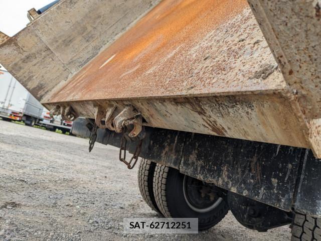 Isuzu ELF TRUCK 2019-08 6004700-9