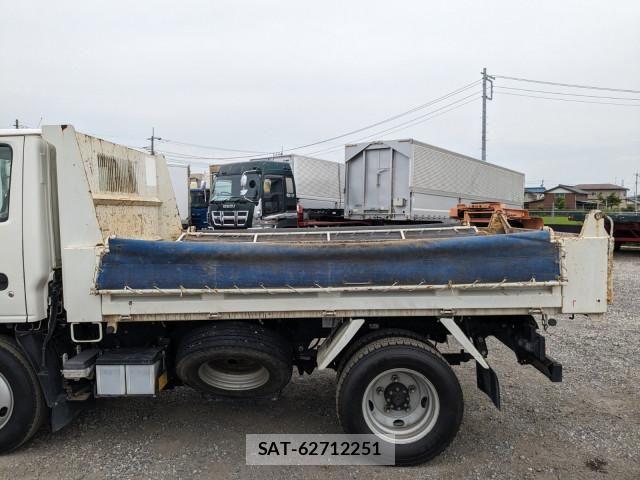 Isuzu ELF TRUCK 2019-08 6004700-20