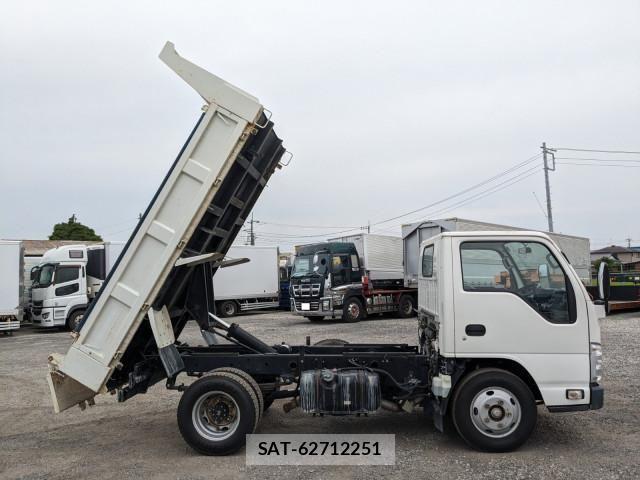 Isuzu ELF TRUCK 2019-08 6004700-24
