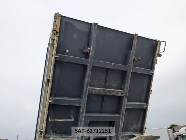 Isuzu ELF TRUCK 2019-08 6004700-25
