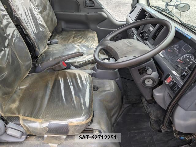 Isuzu ELF TRUCK 2019-08 6004700-27