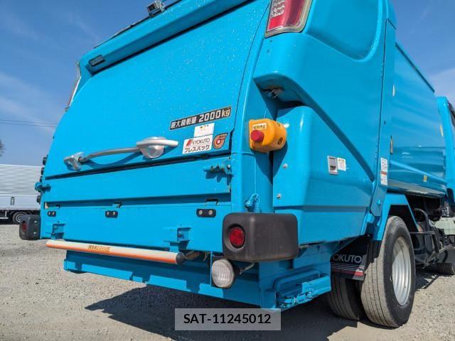 Isuzu ELF TRUCK 2019-08 6004618-5