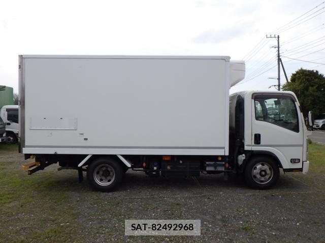 Isuzu ELF TRUCK 2021-01 6004750-3
