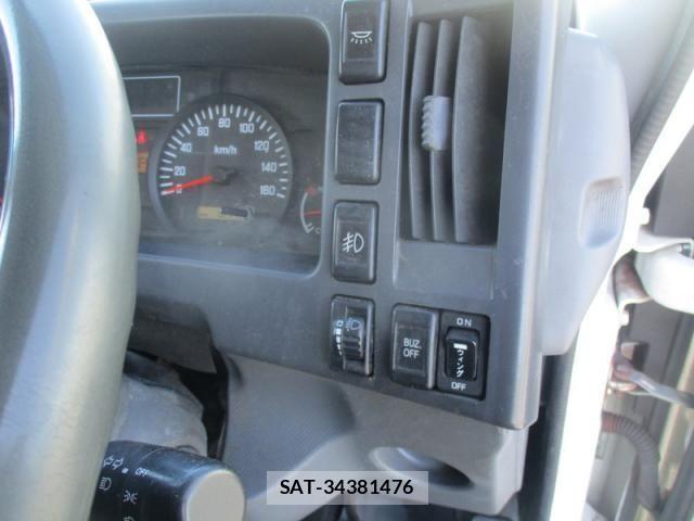 Isuzu ELF TRUCK 2014-09 6004702-25