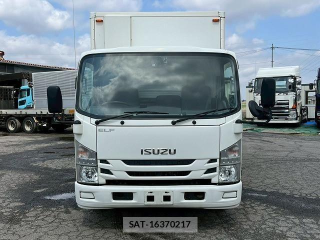 Isuzu ELF TRUCK 2019-03 6004782-1