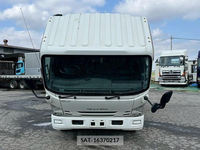 Isuzu ELF TRUCK 2019-03 6004782-2