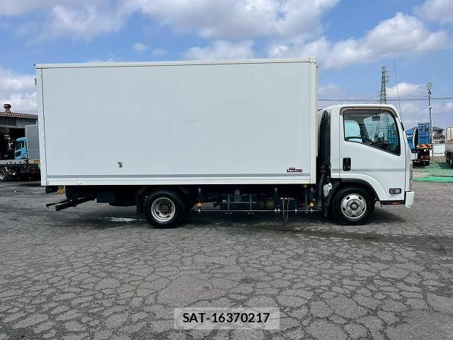 Isuzu ELF TRUCK 2019-03 6004782-4