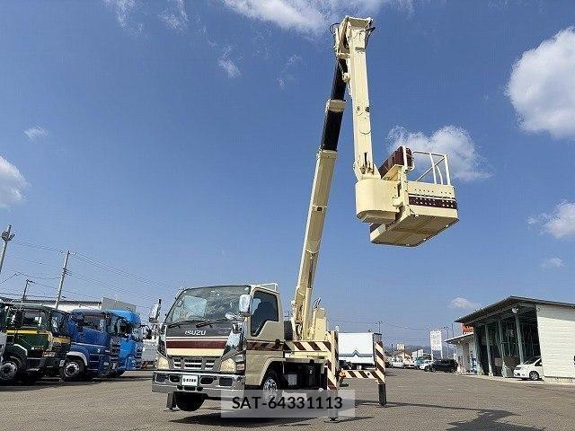 Isuzu ELF TRUCK 2005-05 6004711-13