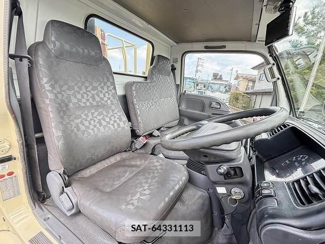 Isuzu ELF TRUCK 2005-05 6004711-15