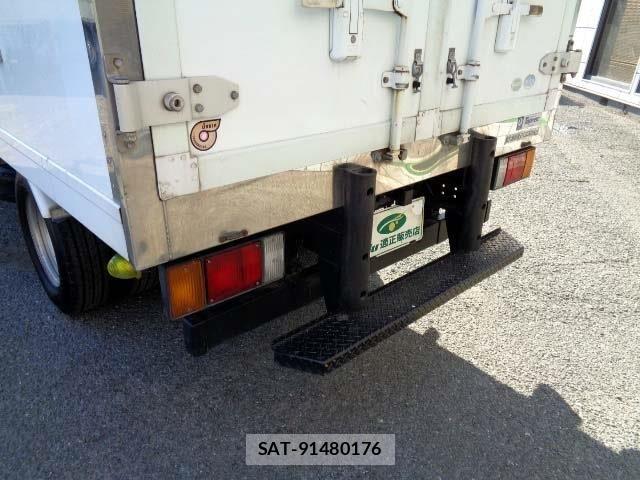 Isuzu ELF TRUCK 2017-03 6135138-15