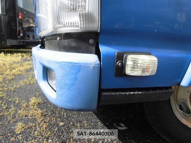 Isuzu ELF TRUCK 2013-10 6214297-24