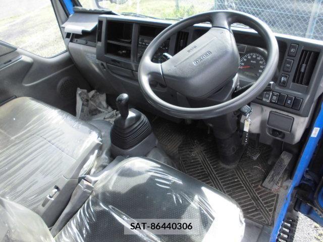 Isuzu ELF TRUCK 2013-10 6214297-29