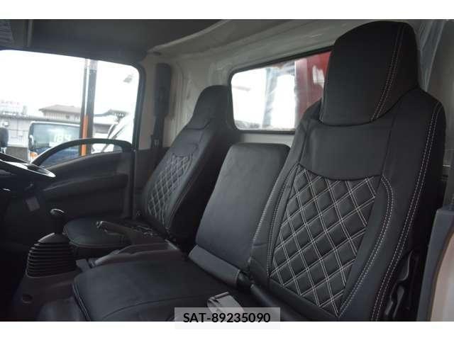 Isuzu ELF TRUCK 2013-08 6214236-11