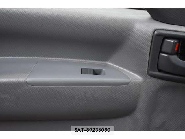 Isuzu ELF TRUCK 2013-08 6214236-21