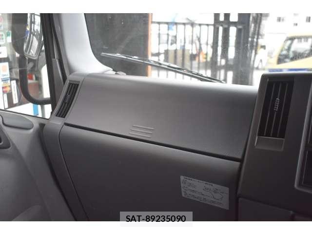 Isuzu ELF TRUCK 2013-08 6214236-23