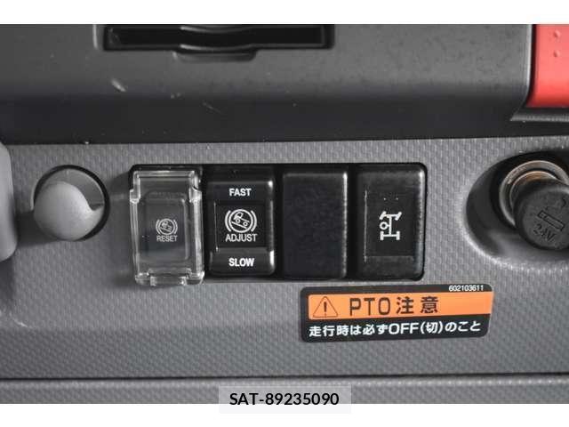 Isuzu ELF TRUCK 2013-08 6214236-25