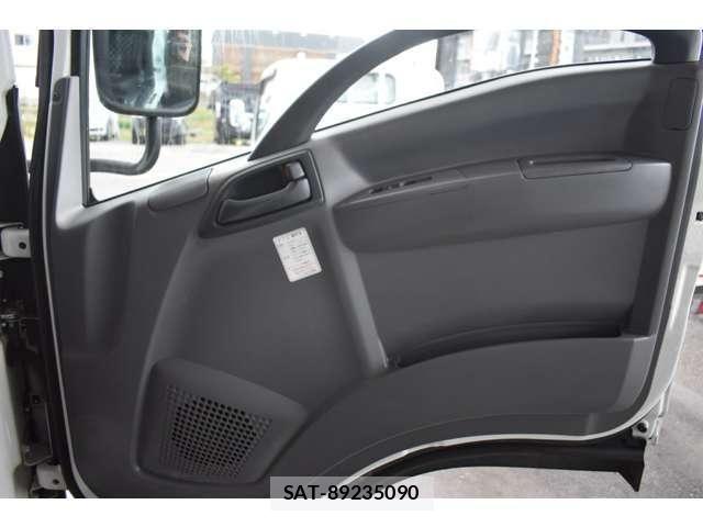 Isuzu ELF TRUCK 2013-08 6214236-8