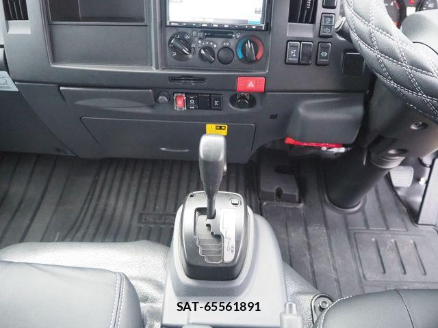 Isuzu ELF TRUCK 2022-11 6214215-16