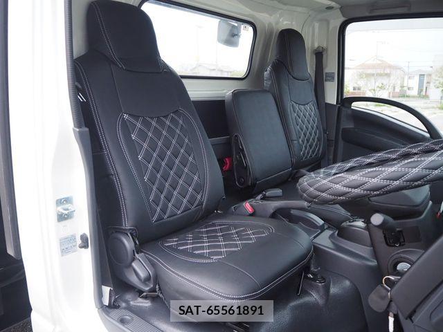 Isuzu ELF TRUCK 2022-11 6214215-17